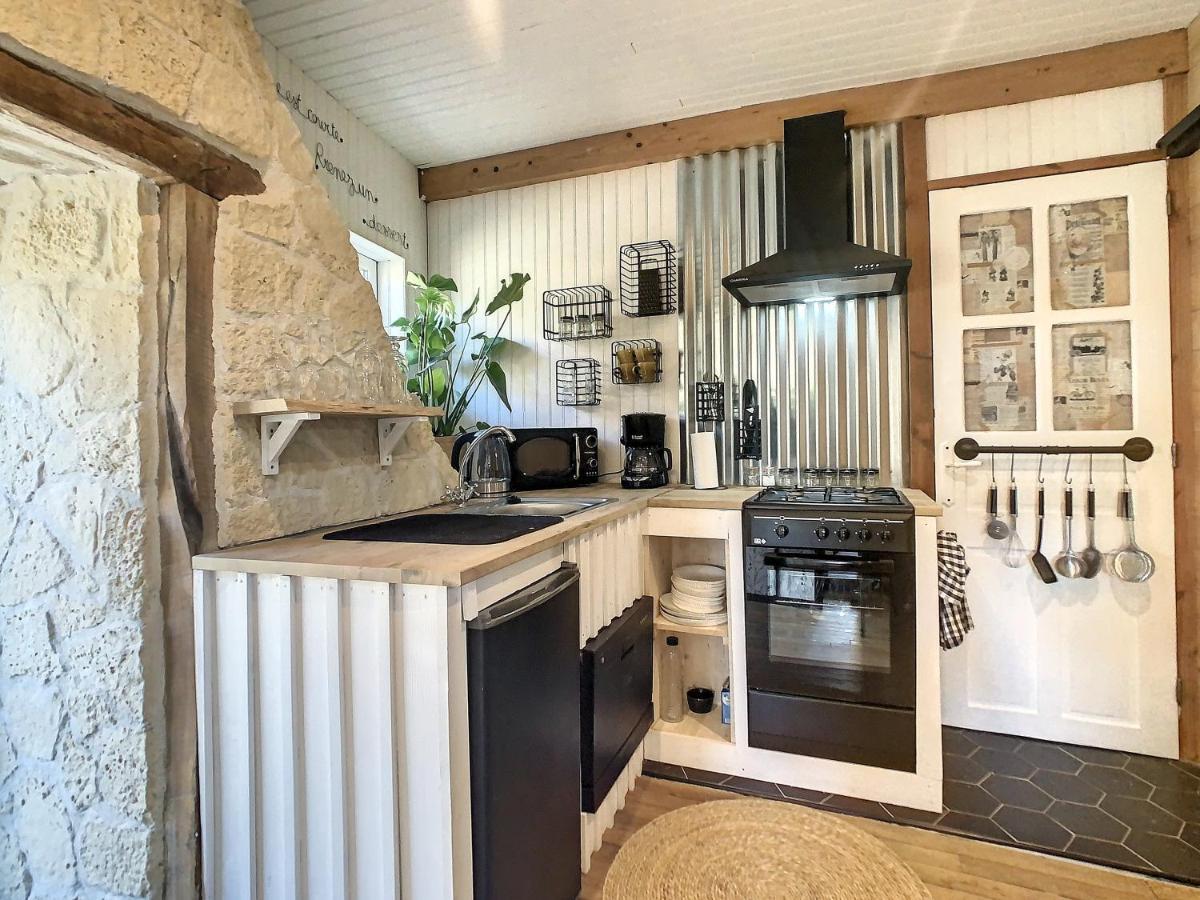 Appartement Le Grenier Du Buronnier à Saint-Simon  Extérieur photo